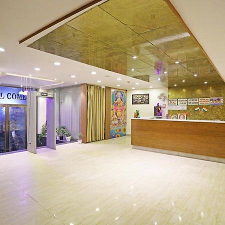 Hotel D'Capitol - Delhi Airport New Delhi Exterior photo