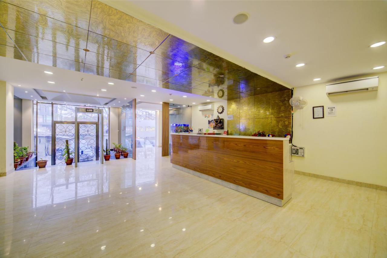 Hotel D'Capitol - Delhi Airport New Delhi Exterior photo
