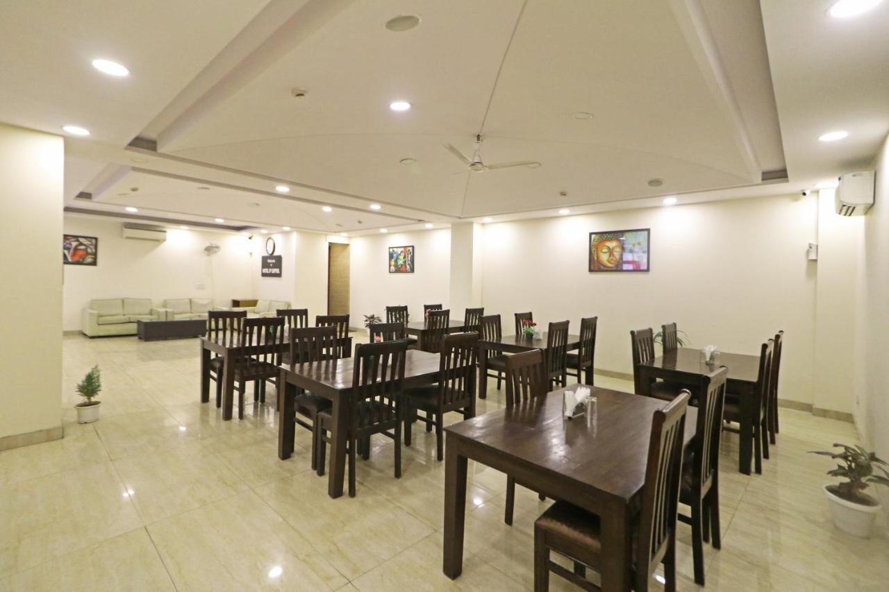 Hotel D'Capitol - Delhi Airport New Delhi Exterior photo