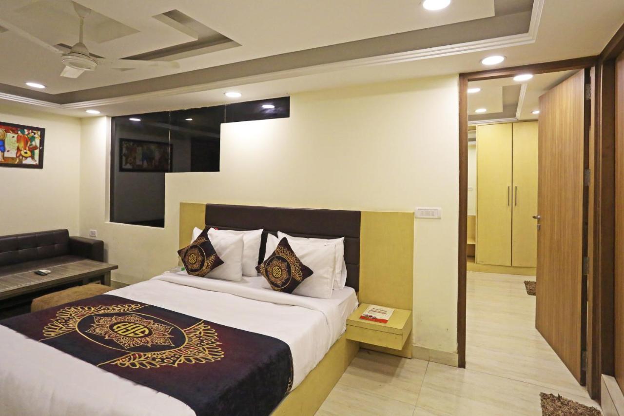 Hotel D'Capitol - Delhi Airport New Delhi Exterior photo