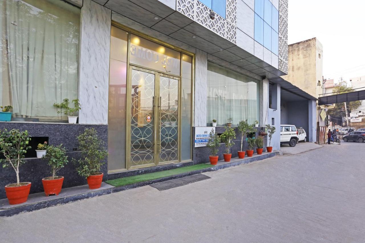 Hotel D'Capitol - Delhi Airport New Delhi Exterior photo