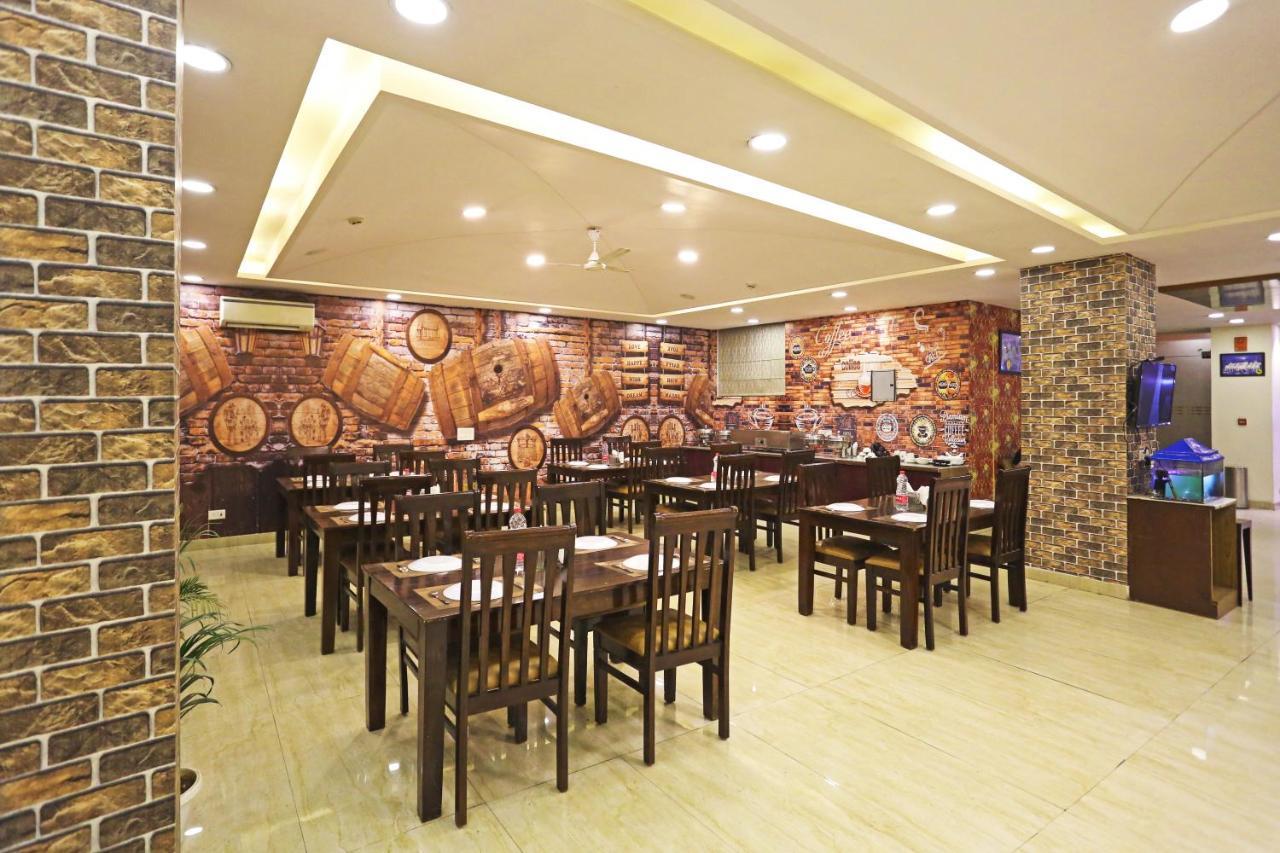 Hotel D'Capitol - Delhi Airport New Delhi Exterior photo