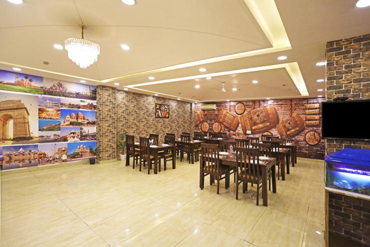 Hotel D'Capitol - Delhi Airport New Delhi Exterior photo